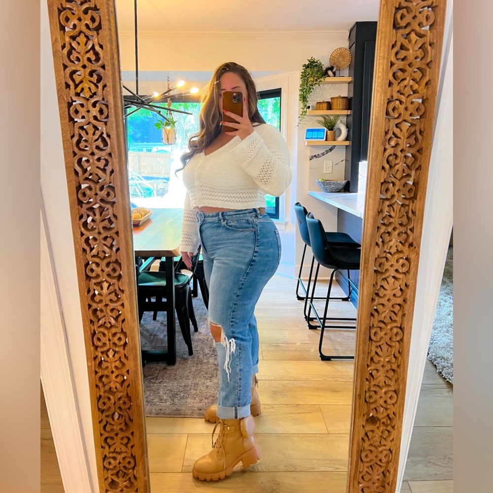 SIZE 14 REG - AE Strigid Ripped Mom Jean